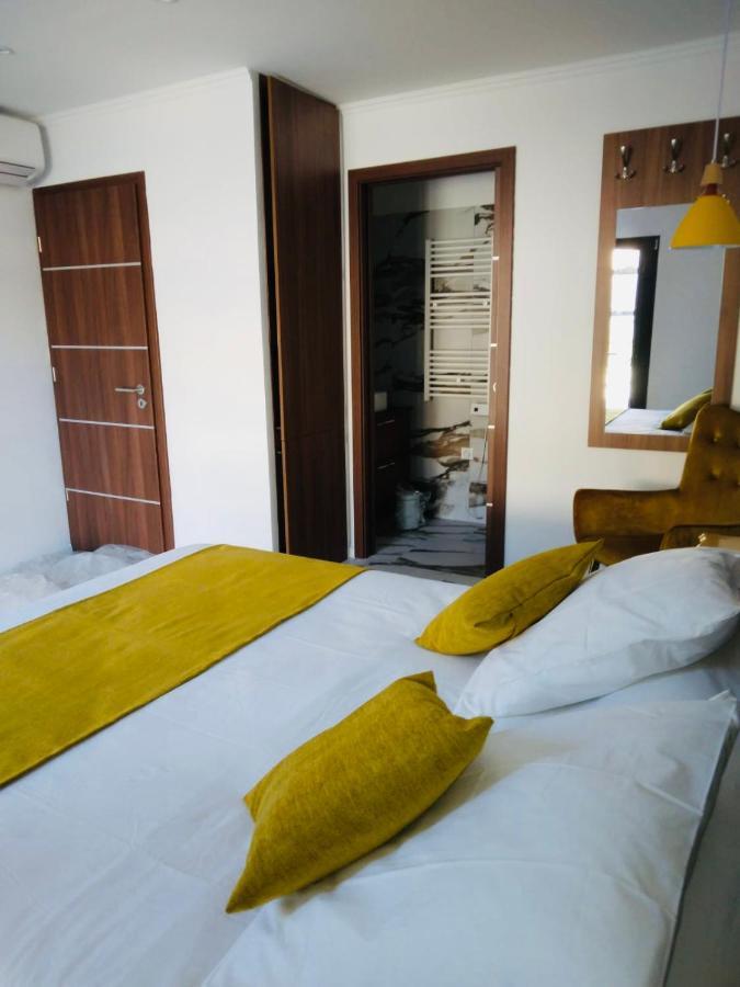 A Casa Di Jo Bed and Breakfast Calenzana Exteriör bild